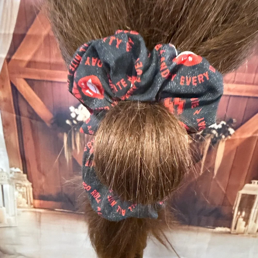 Black & Red Kiss Print Hair Scrunchie